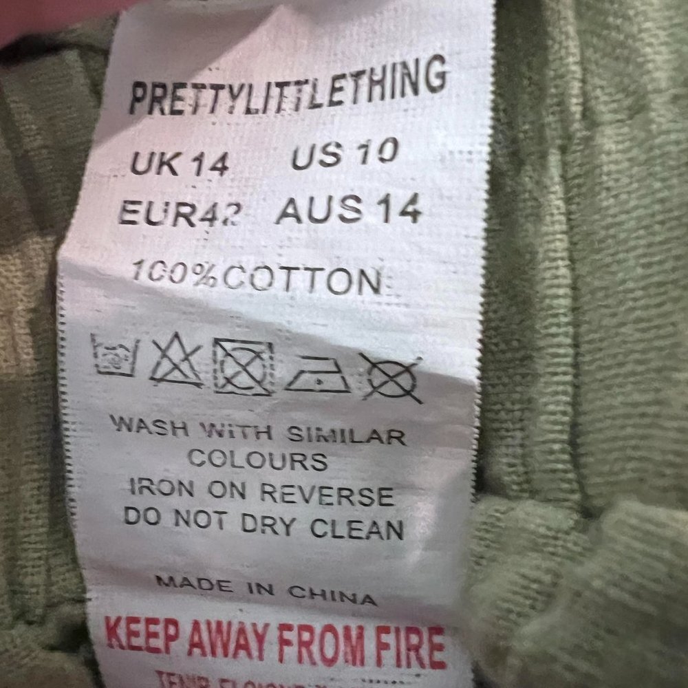 Prettylittlething Green Linen  Beach Shorts SZ USA 10 UK 14 - Picture 11 of 12